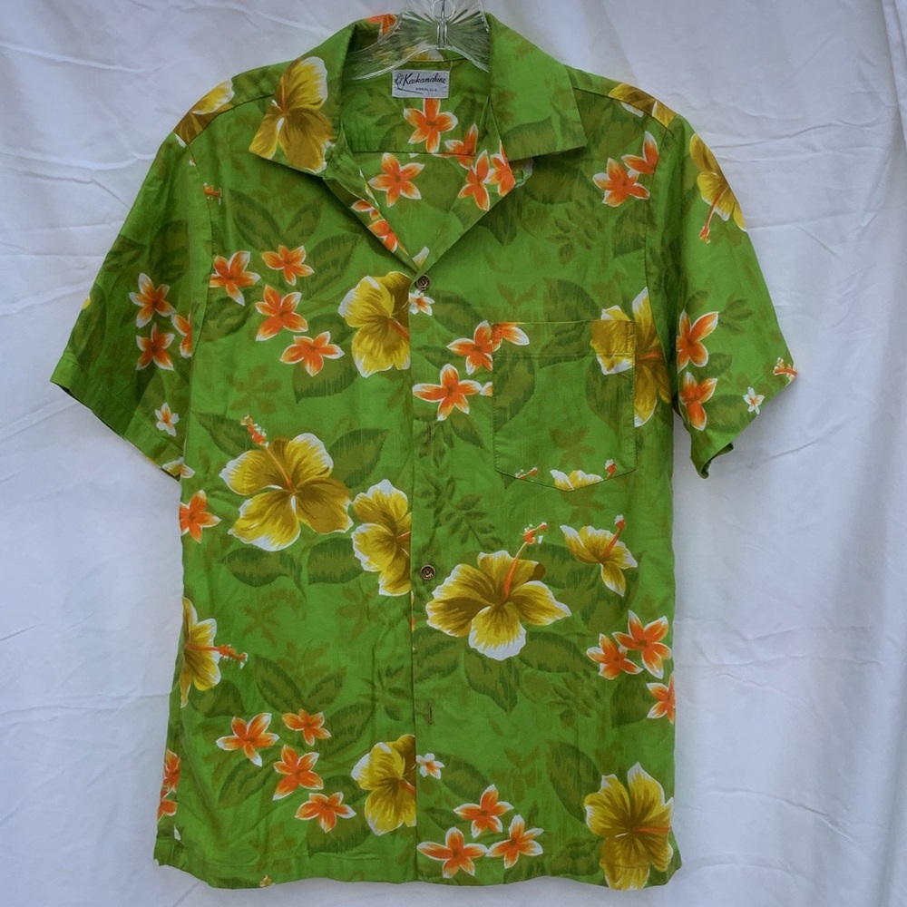 Vintage Hawaiian button-down shirt with- Men’s M